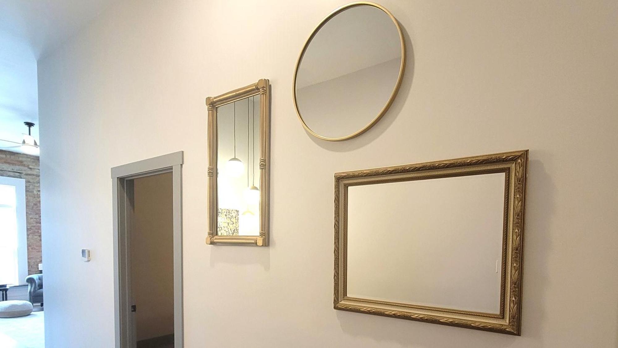 Spacious Luxury Apt In Historic Downtown - Oh Amish Country ミラーズバーグ エクステリア 写真